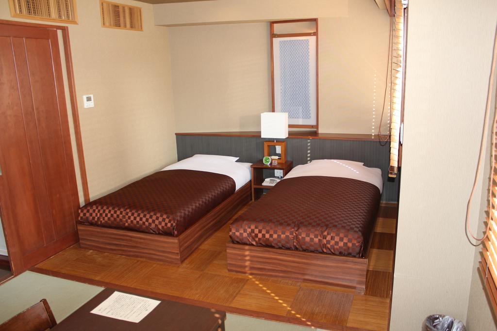 Hotel Saika Fujisawa Rum bild