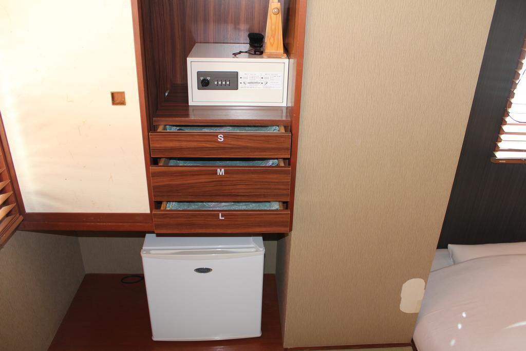 Hotel Saika Fujisawa Exteriör bild