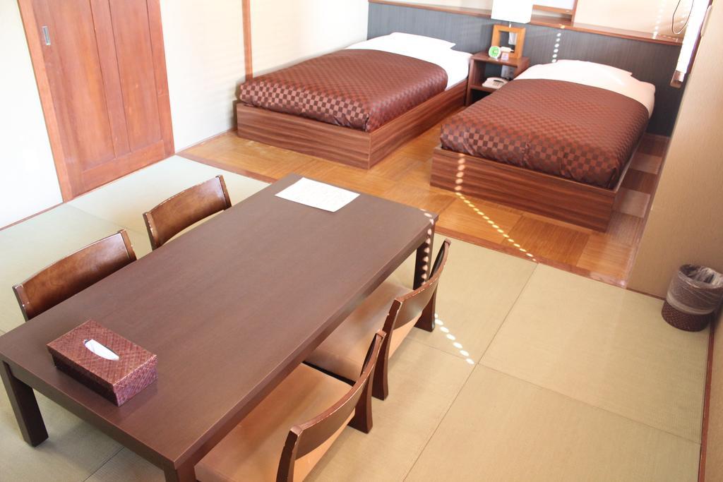 Hotel Saika Fujisawa Exteriör bild