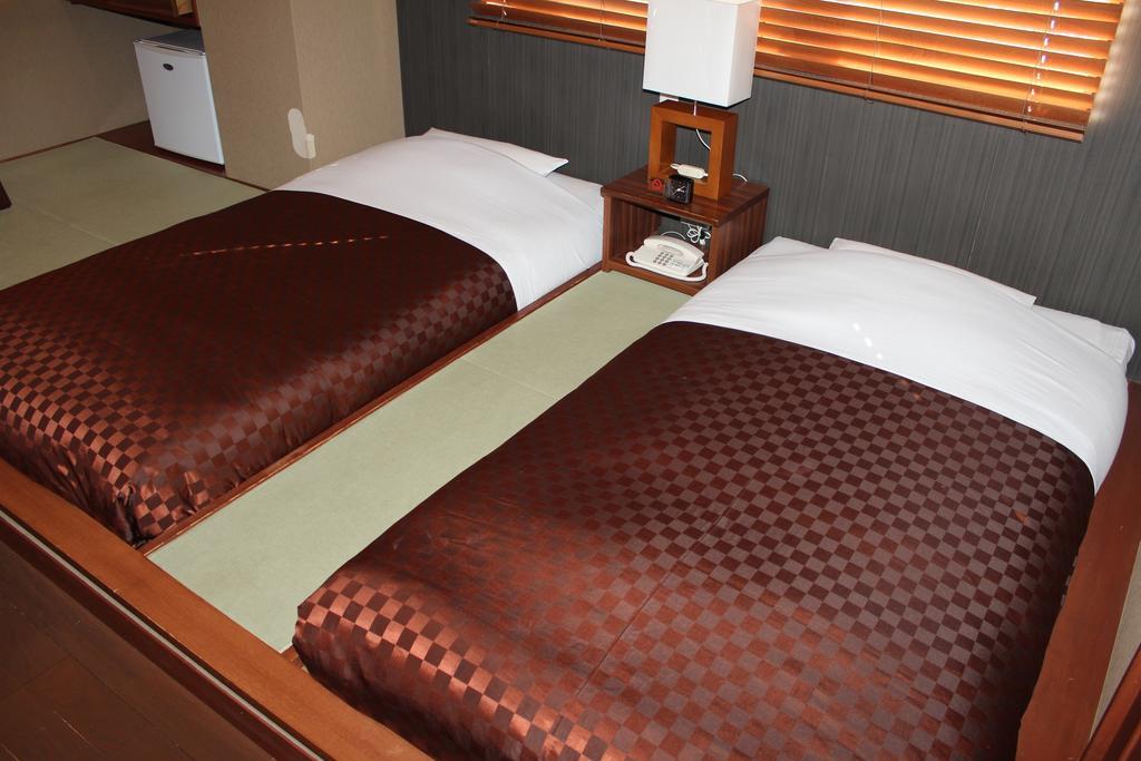 Hotel Saika Fujisawa Rum bild