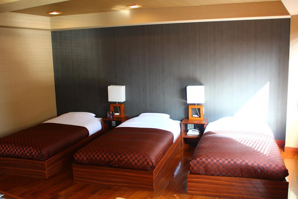 Hotel Saika Fujisawa Rum bild